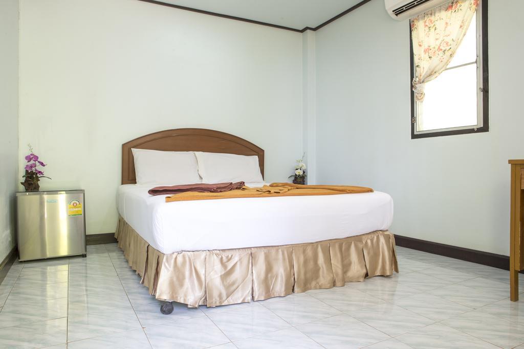 Lanta Coral Beach Resort Koh Lanta Bagian luar foto