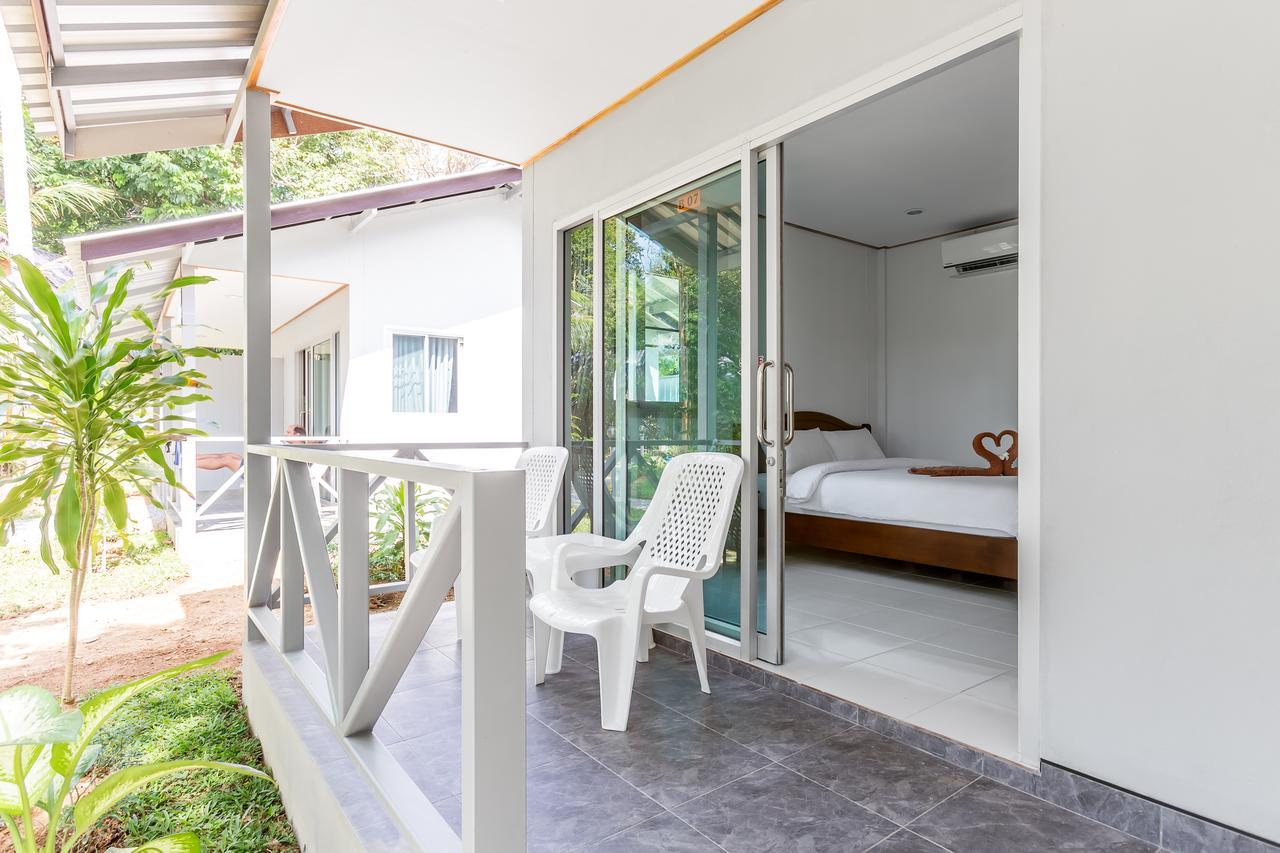 Lanta Coral Beach Resort Koh Lanta Bagian luar foto
