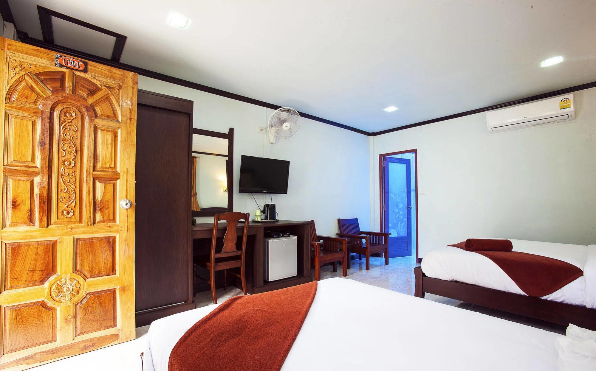 Lanta Coral Beach Resort Koh Lanta Bagian luar foto